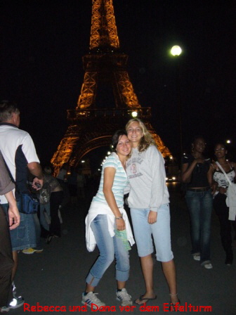 Rebecca und Dana in Paris